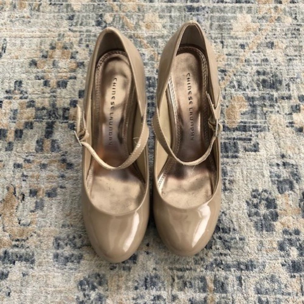 Chinese Laundry Women's Size 9 Nude Heels